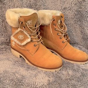 Women’s Timberland boots!
